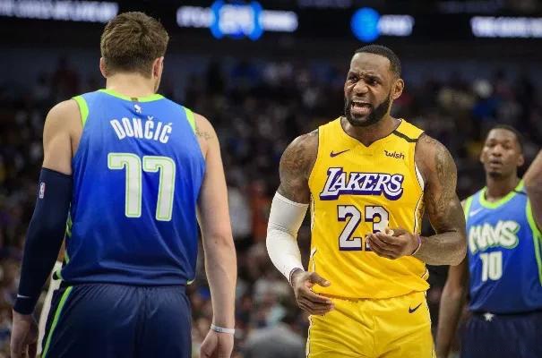 雄鹿B队轻取凯尔特人B队，詹姆斯高光表现