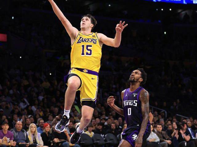 开云体育中国-德国男篮力克湖人，福克斯绝境逆转