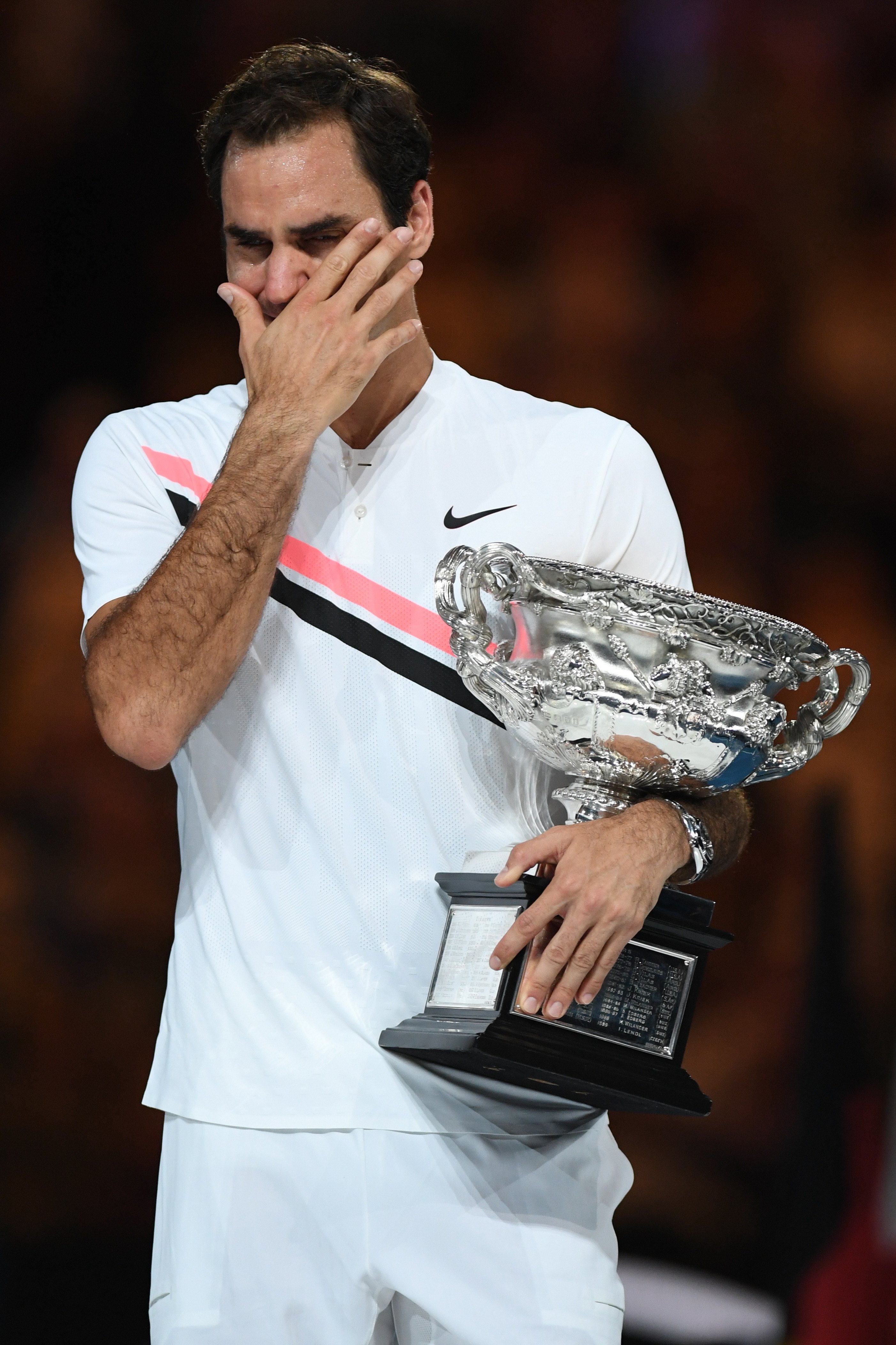 德国网球队绝地反击欧洲网球队,费德勒三分雨点燃全场的简单介绍 德国网球队绝地反击欧洲网球队,费德勒三分雨点燃全场的简单介绍