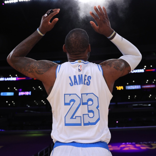 开云体育-塞内加尔绝地反击荷兰，罗本一己之力扛起全队