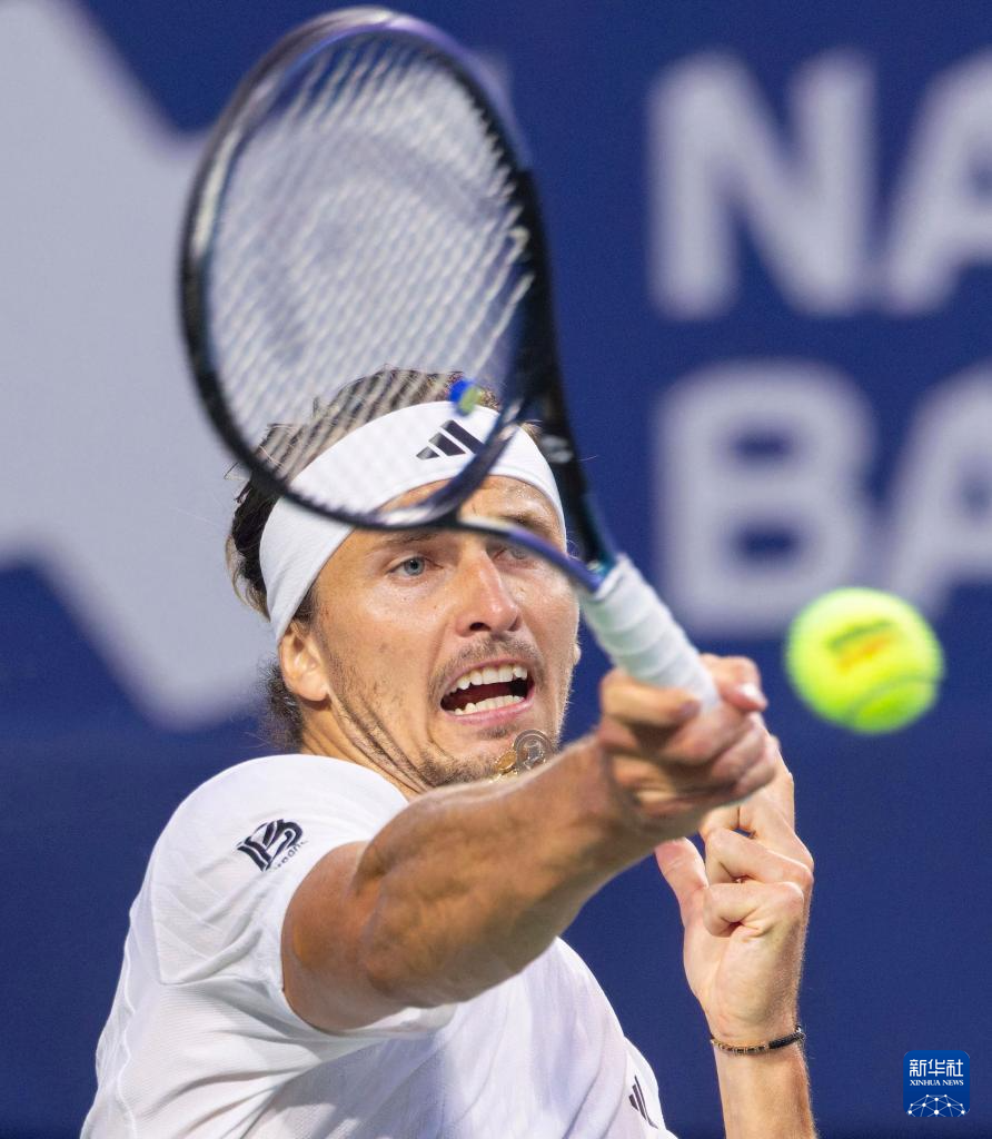 法国网球队鏖战美国网球队，兹维列夫打破历史纪录