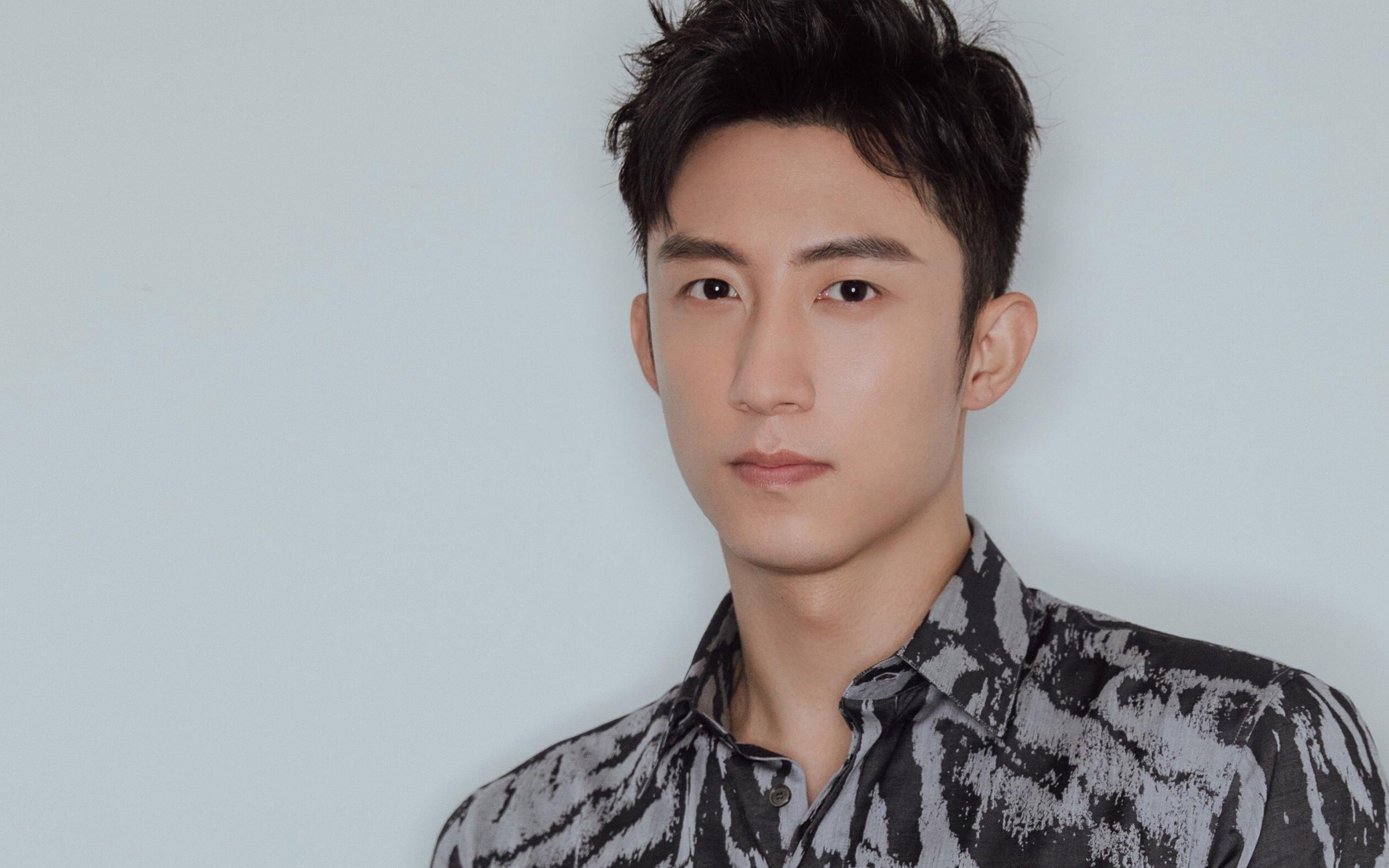 街道赛风云，几内亚与牙买加在F1赛道上的速度血拼