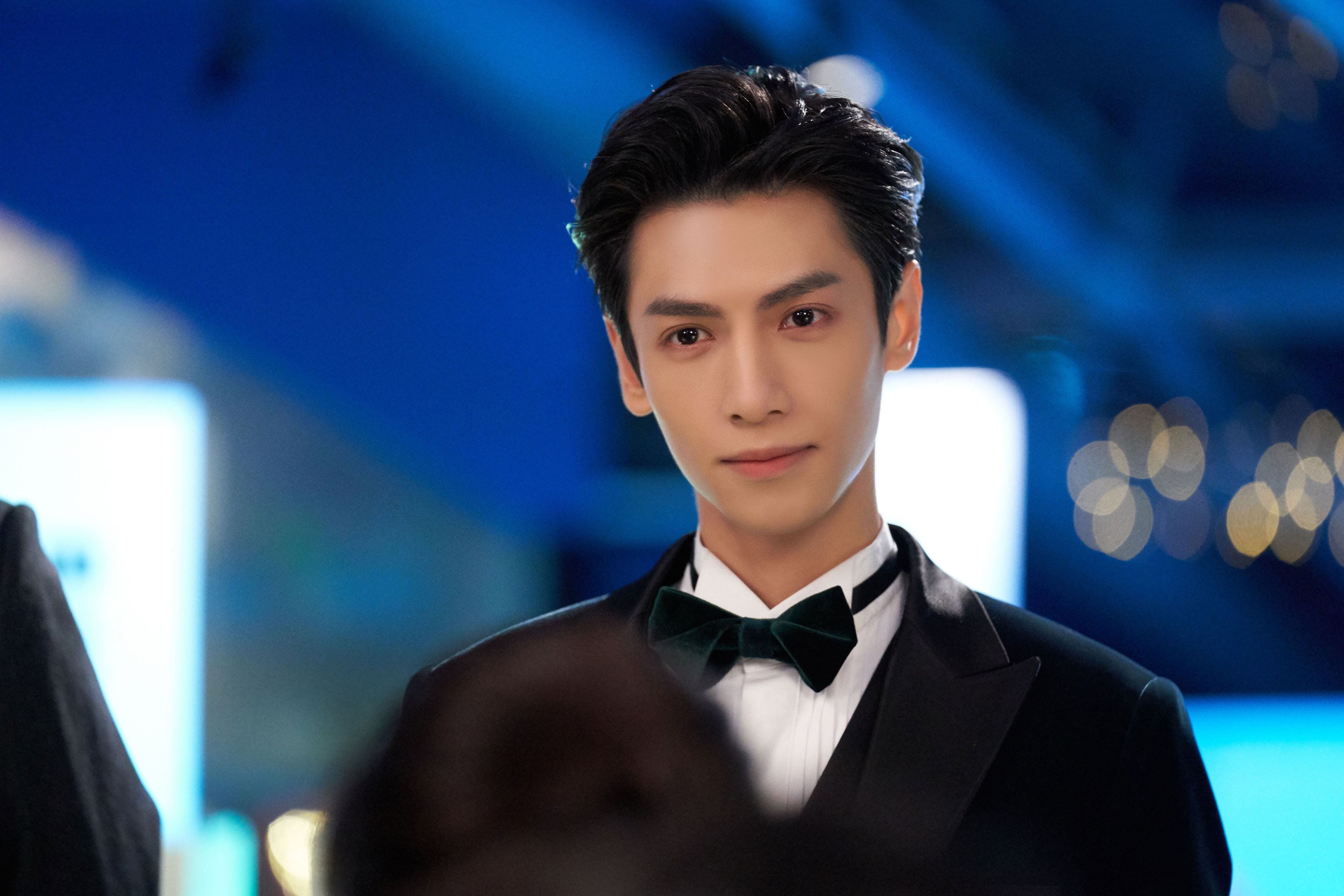 跨洋呼应,新疆险胜辽宁之夜,文班亚马于NBA诠释何为巨星价值