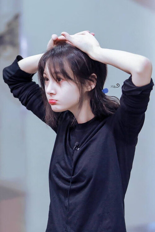 开云体育官网-斗牛士的红蓝交响曲，2026世界杯西班牙如何收割佛罗伦萨遗产