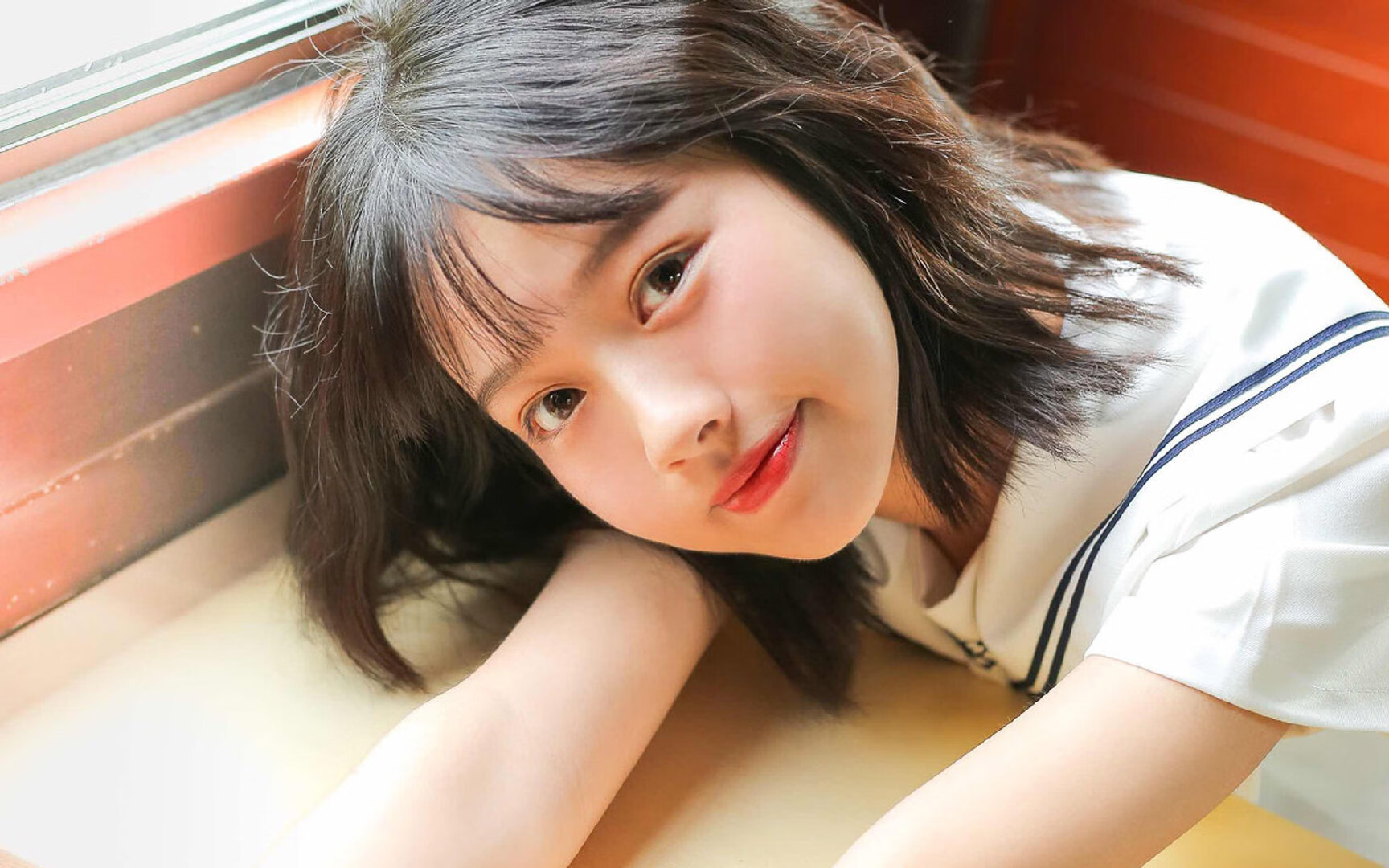 开云体育入口-欧冠独苗黄潜艇窒息蓝之谜，伊布天神下凡点亮陶瓷球场的唯一性哲学